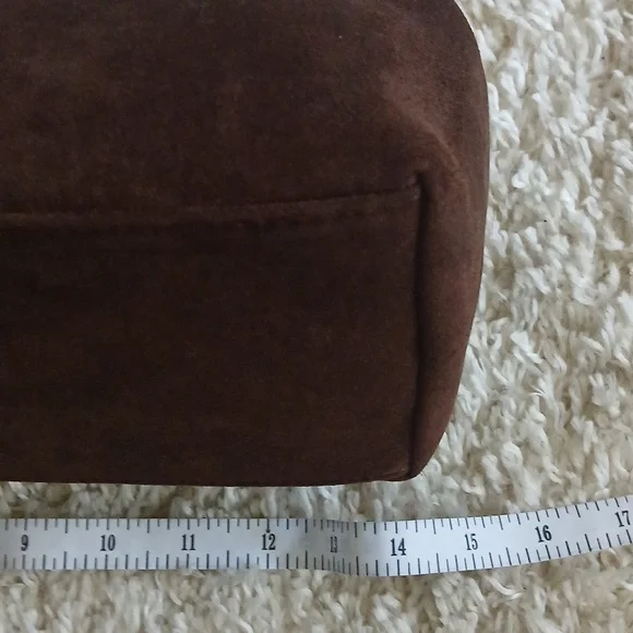 NWT MED SIZE BROWN SUEDE CLUTCH - Picture 3 of 7